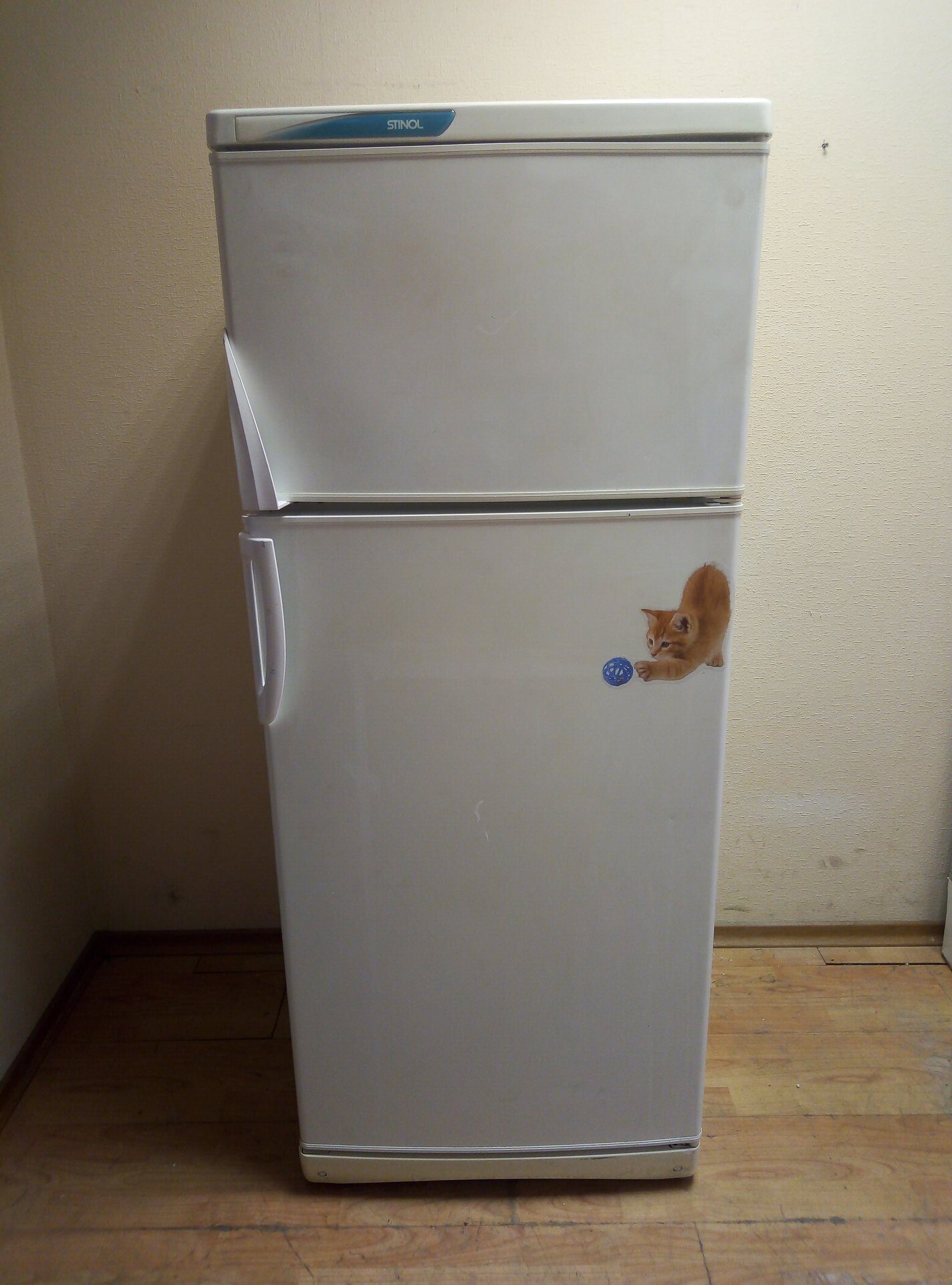 Холодильник Stinol 242q.002. Холодильник Stinol 256q. Холодильник Stinol 256q.002. Холодильник Стинол 205q 002 фото. Купить холодильник в таганроге